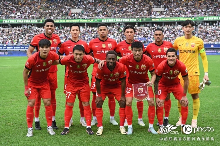 中超联赛第14轮，浙江俱乐部绿城2比2上海海港