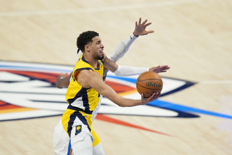ESPN专家：哈利表现低迷只是G1命中关键球 G2更能反应系列赛走势