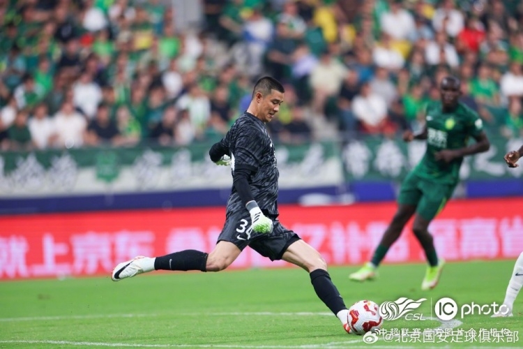 中超联赛第6轮补赛，北京国安主场1-0战胜青岛西海岸