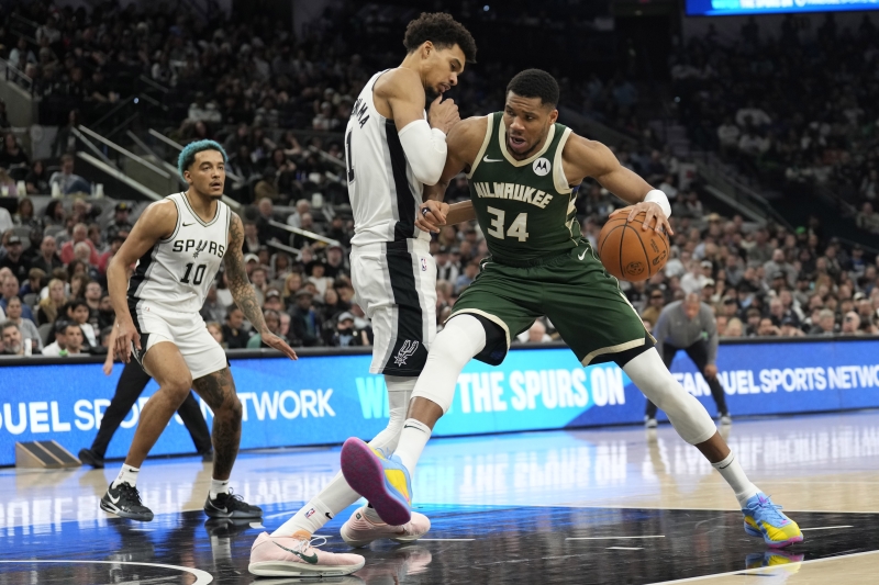 8换1！ESPN交易提议：马刺引进字母哥 送出凯尔登+榜眼签等筹码
