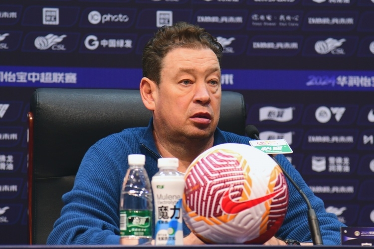 斯卢茨基：明天上海德比申花要展现出自我 刘诚宇是出色的前锋