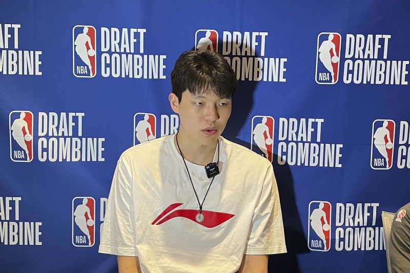媒体人周鹏：杨瀚森的14站球队试训圆满结束 正式出发前往纽约