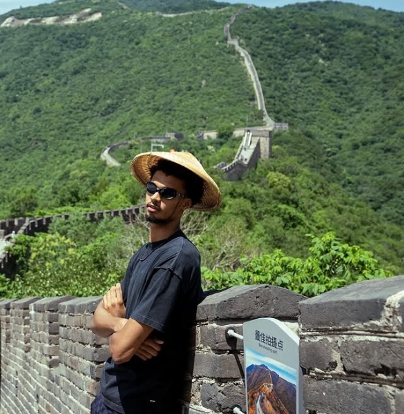 高僧来袭👩‍🦲文班亚马社媒晒多图回顾少林寺修行之旅