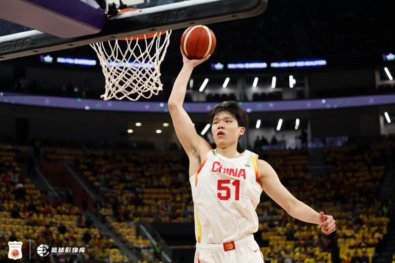 👀俱乐部15号&国家队51号！预测下杨瀚森在NBA会身披几号球衣？