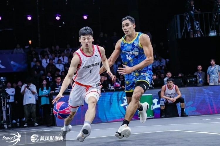 创历史！超三联赛球员代表中国三人篮球国家男队夺得世界杯第八名