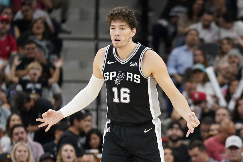 小杨16号球衣已上架😍同号码5位名人堂 大郅加嫂佩贾众星云集