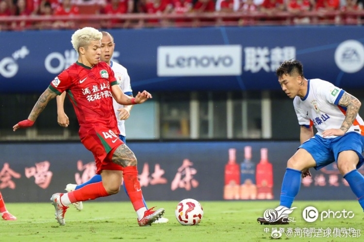 河南俱乐部酒祖杜康2-2山东泰山 卡多索梅开二度