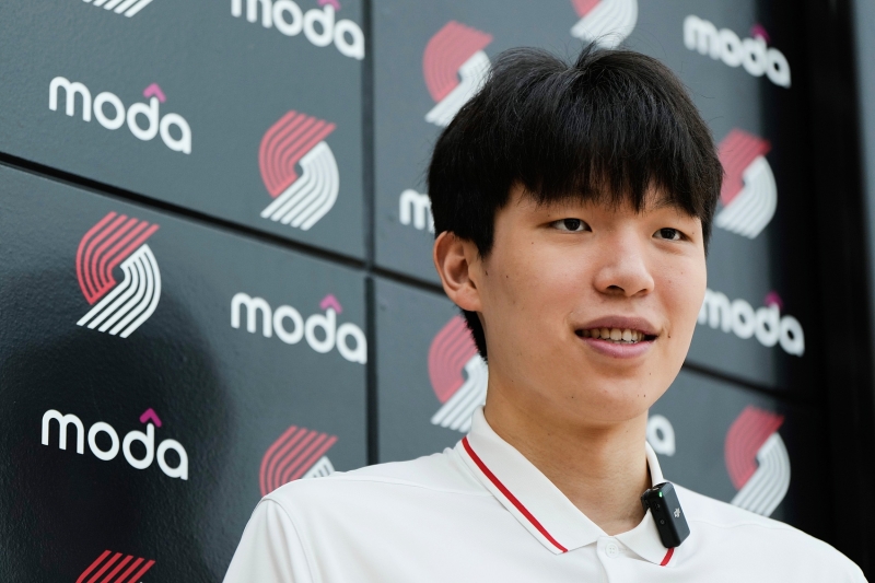 让位？👀艾顿买断后开拓者剩4中锋：杨瀚森 克林根 罗威 里斯！