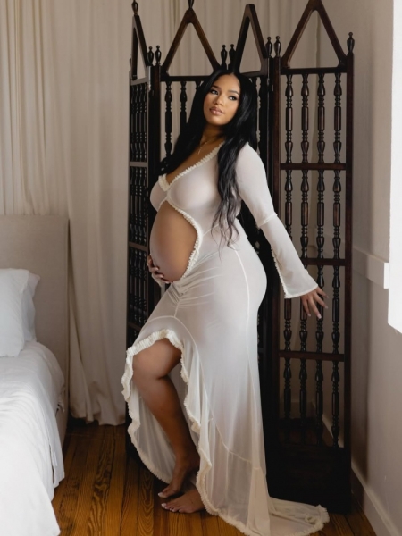 小胖当爹🥰洛夫顿女友晒照宣布怀孕喜讯 两人亲密合影甜度拉满