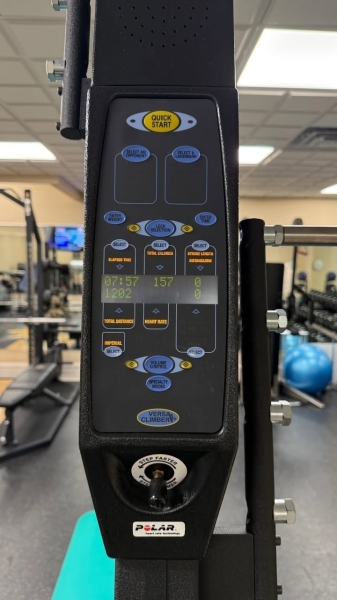 💪🏽詹姆斯完成早上训练 晒出自拍照&泡冰水恢复视频