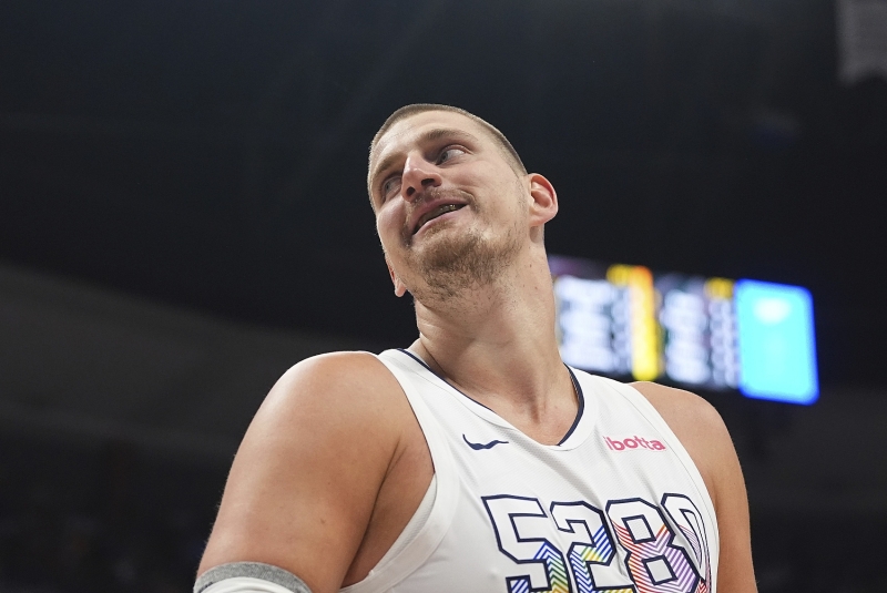 😎Windhorst：据我所知 约基奇对掘金休赛期的操作感到满意