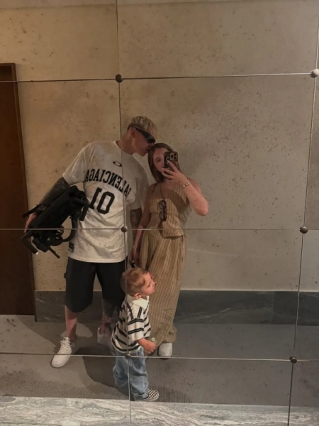 又分手了❓加纳乔和女友伊娃在社媒互相取消关注