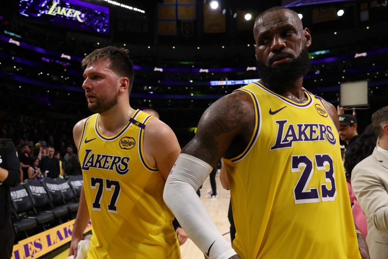 ESPN文章发表后更正:湖人被出售前 詹姆斯通过代理人得到了通知
