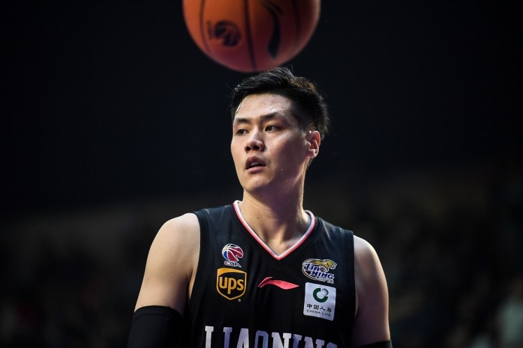 中国球员夏联首秀💪阿联大郅得分上双 周琦制霸攻防 小丁引遐想