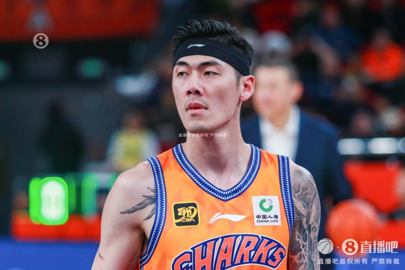 球迷网：上海执行刘铮的+1老将合同选项
